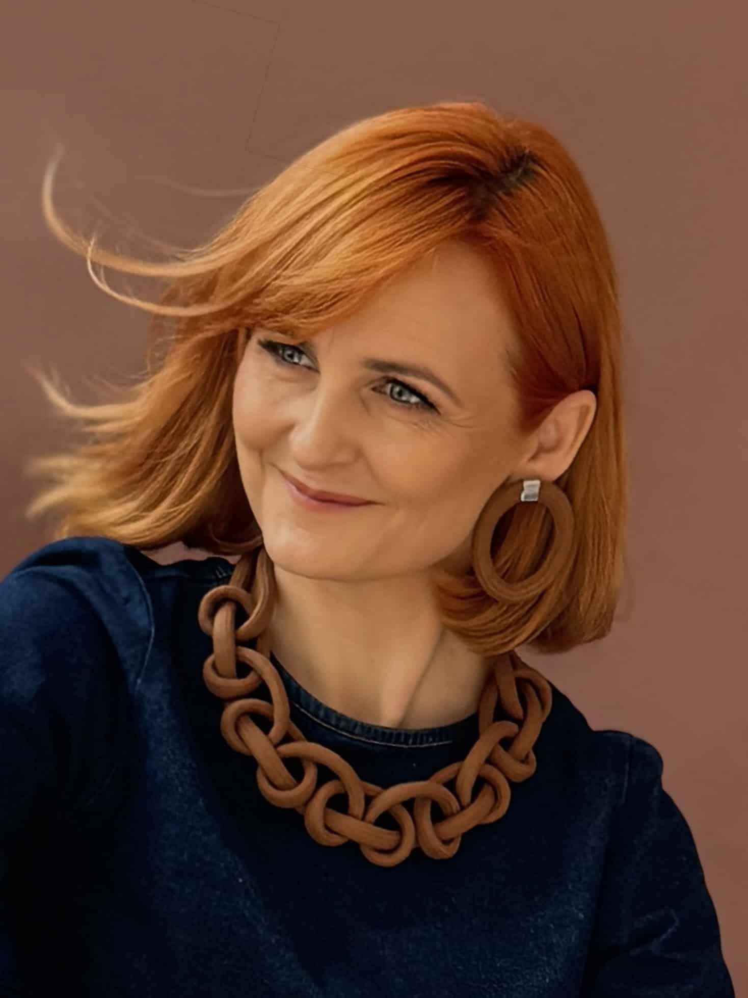 Kolczyki bawełniane KOŁA w kolorze karmelowym – wyraziste koła z bawełnianego sznura