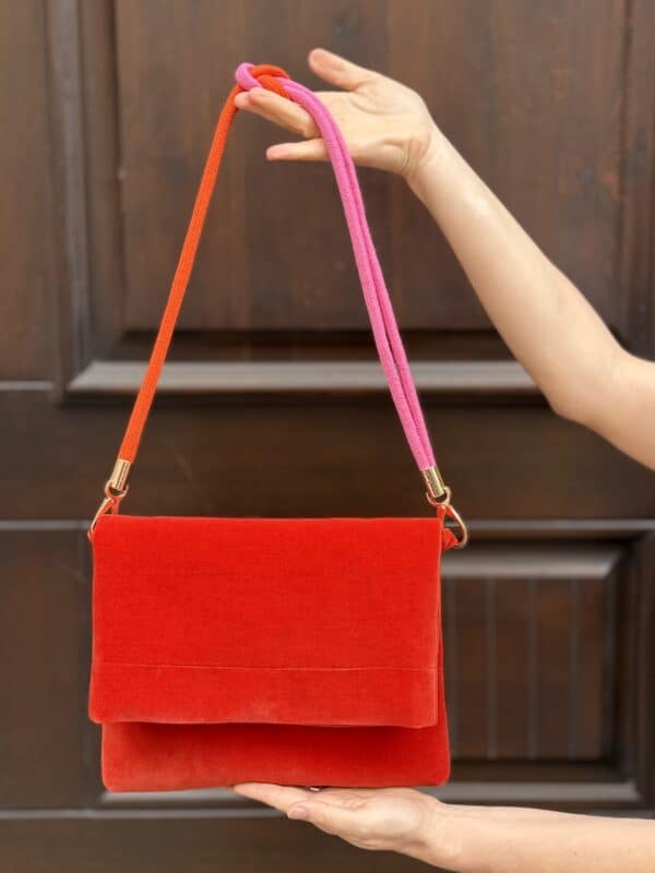 Torebka welurowa pomarańczowa – widok z przodu Made By Mila